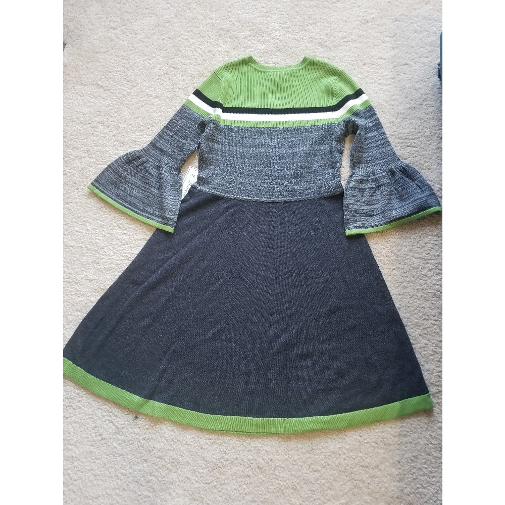 New Jessica Howard Bell Sleeve Sweater Dress - Picture 5 of 6